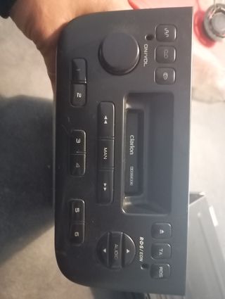 Stereo Clarion per Peugeot 406 con box per 6 CD n