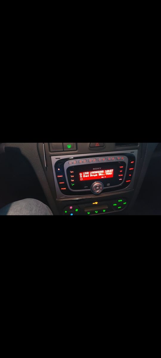 RADIO SONY FORD