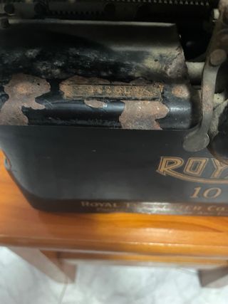 Antigua Maquina de escribir Royal 10