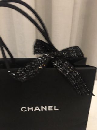 Busta Chanel con fiocco