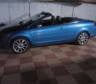 Ford Focus cabrioTitanium etiqueta B