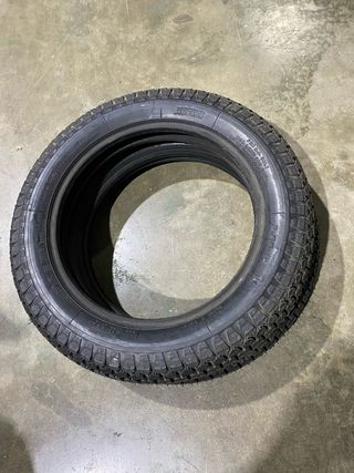 Dos neumáticos Pirelli 3.00x12