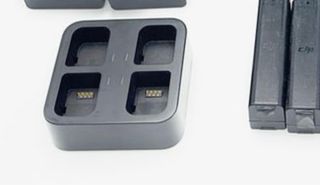 Cargador rapido Osmos X3 para 4 baterías
