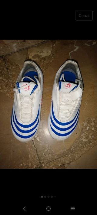 Botines de futbol número 29 