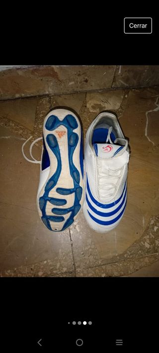 Botines de futbol número 29 
