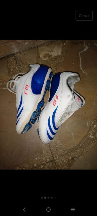 Botines de futbol número 29 