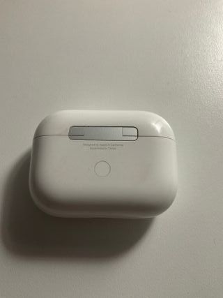 Airpods pro.