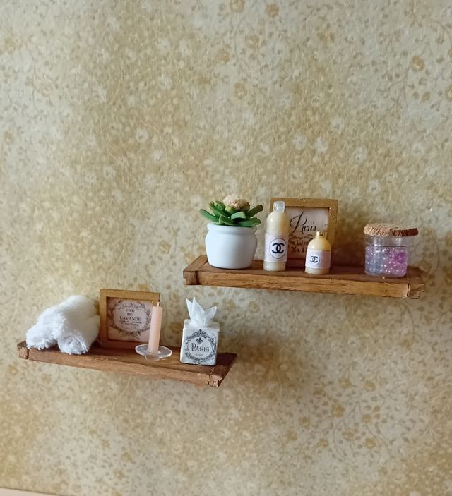 Casa delle bambole set 2 mensole bagno