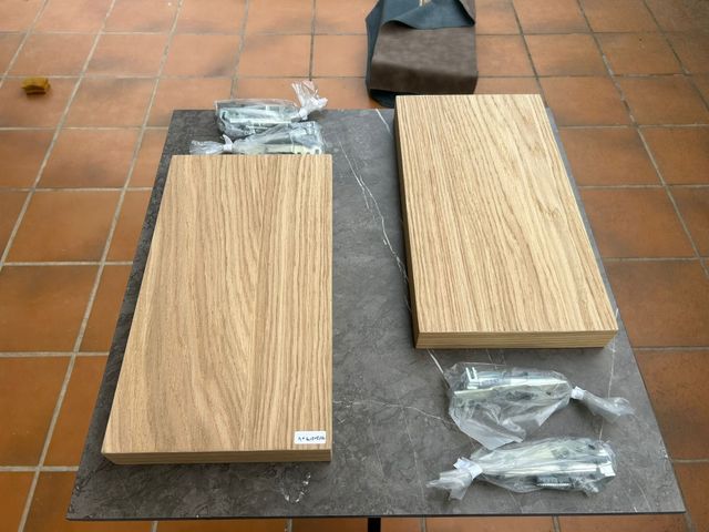 Estantería flotante