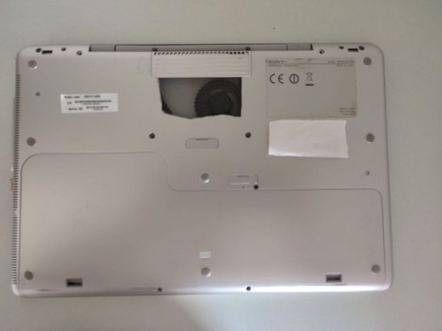 Sony Vaio serie SVS1511U9ES