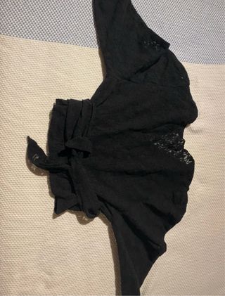 Blusa crop vintage encaje negro T/M