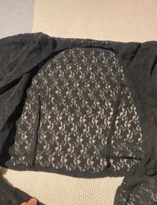 Blusa crop vintage encaje negro T/M