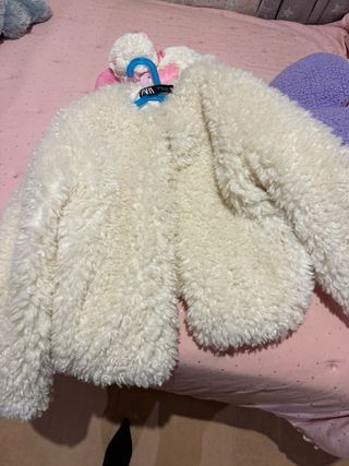 Chaqueta efecto pelo Zara