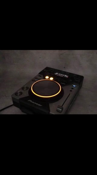 1x Pioneer Cdj 400