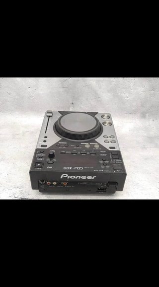1x Pioneer Cdj 400