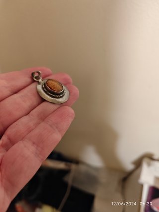 Colgante de plata con ambar