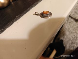 Colgante de plata con ambar