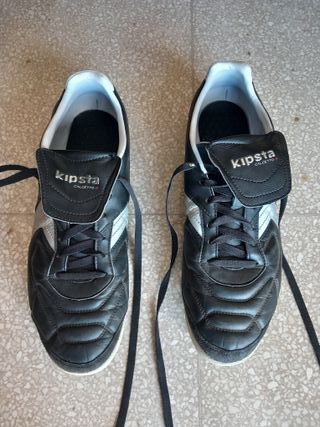 Botas fútbol multitaco