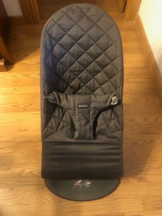 BabyBjörn Hamaca Bliss, con juguete incluido.