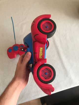 Coche juguete de spiderman teleridigido