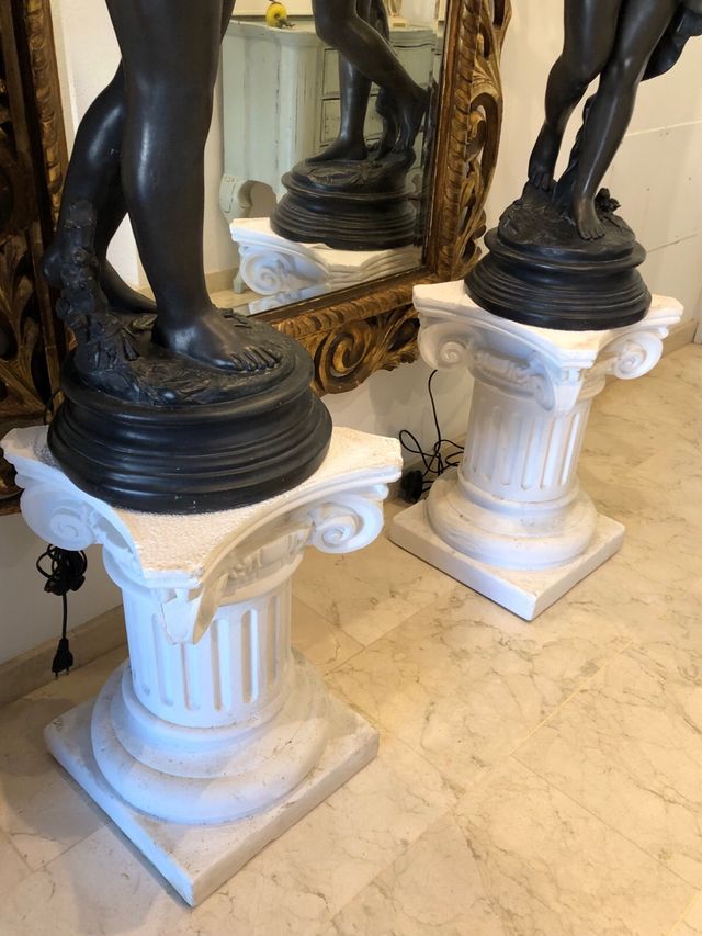 Lámparas niños con antorchas muy grandes