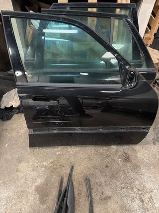 Puerta delantera derecha mercedes w202