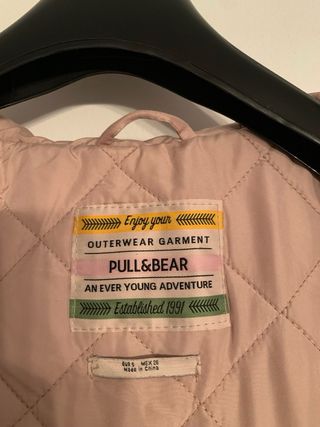 Chaquetón capucha con pelos