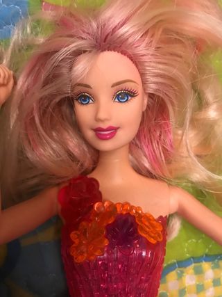 Muñecas barbie y love mini mouse