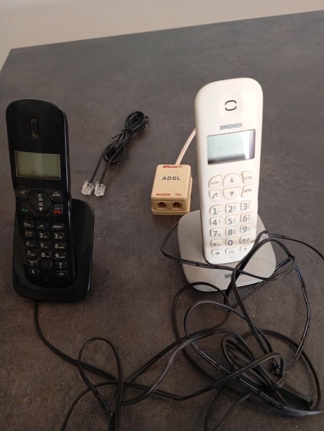 2 telefoni cordless 1 Brondi,1 Philips