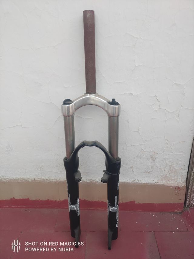 Horquilla Suspensión Marzocchi 140mm de segunda mano por 50 EUR