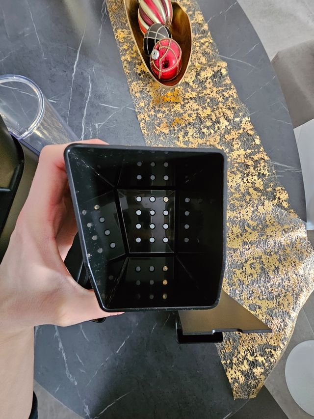 Macchina caffè Nespresso Vertuo Next D