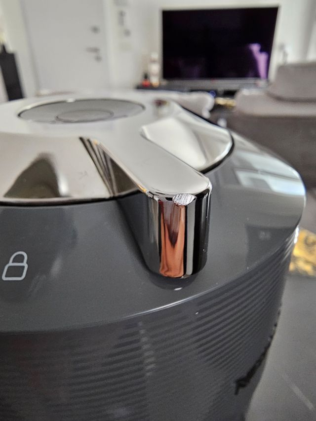 Macchina caffè Nespresso Vertuo Next D