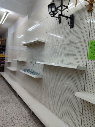 Estanteria metalica.