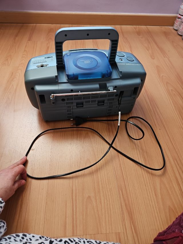 Radiocasete con cd, cassette y radio