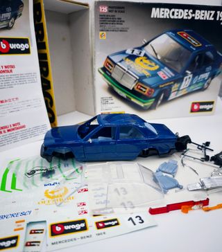 MERCEDES - BENZ 190 E 1/24 BBURAGO COD. 5105