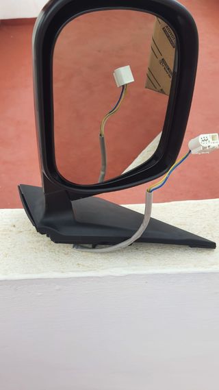 Espejo retrovisor lado del piloto RAV.4. negro