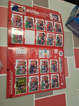 Album liga 2024-25 con 410 pegados aprox