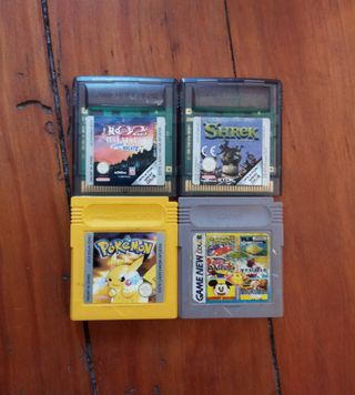 Lote Game boy pokemon shrek dalmatas etc