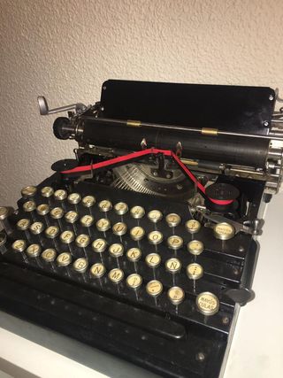 Máquina de escribir ROYAL