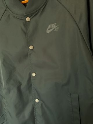 Nike SB chaqueta sudadera impermeable como nueva