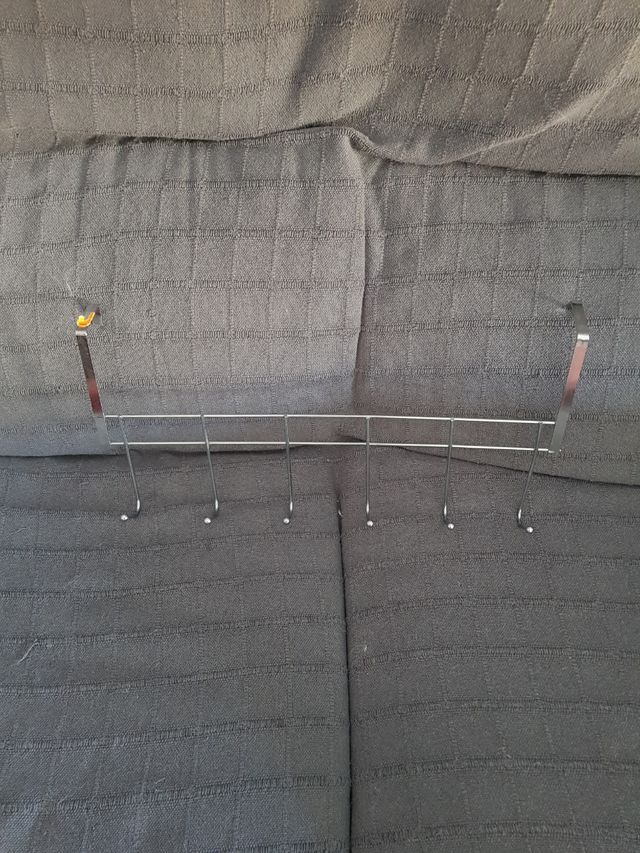 Percha parará puerta de color plata