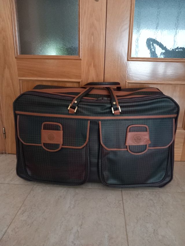 Conjunto de tres maletas grandes