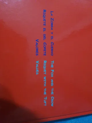 Libro bilingüe ingles-castellano.