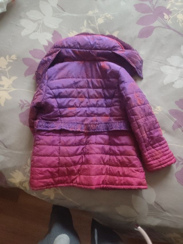 Abrigo niña desigual