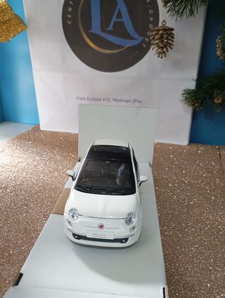 Modellino auto Fiat 500 (2007) 1:24