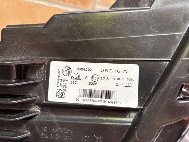 Faro alfa romeo stelvio ref 50559297