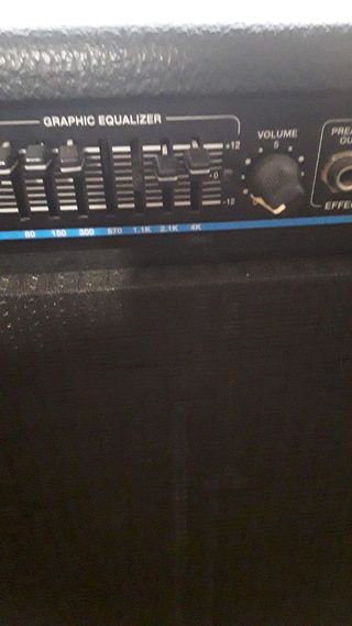 AMPLIFICADOR  FENDER  BXR