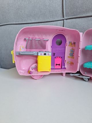 Chelsea Barbie caravana y coche