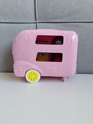 Chelsea Barbie caravana y coche