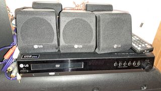 Sistema home cinema reproductor 5.1 300W
